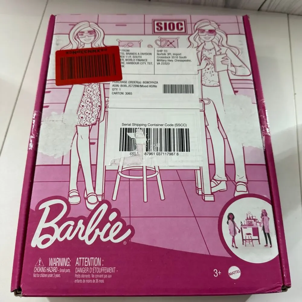 Barbie Careers Playset, Science Lab with 2 Scientist Fashion Dolls Doctor NEW